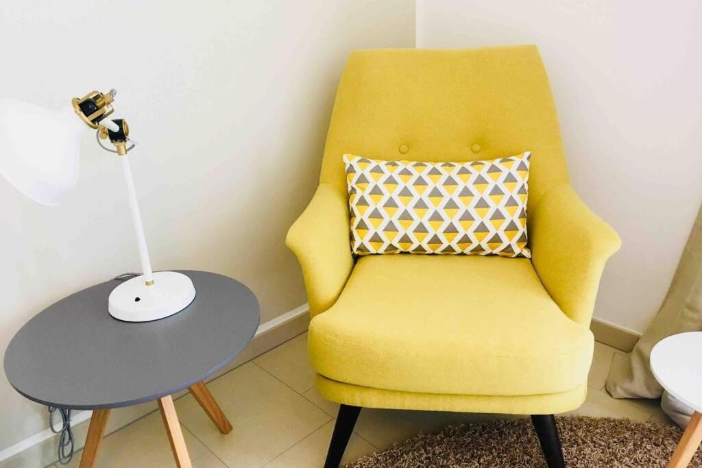 Large Family Retro Flat In City Center- Large Terrace & Garden View, Free Parking Люксембург Екстер'єр фото